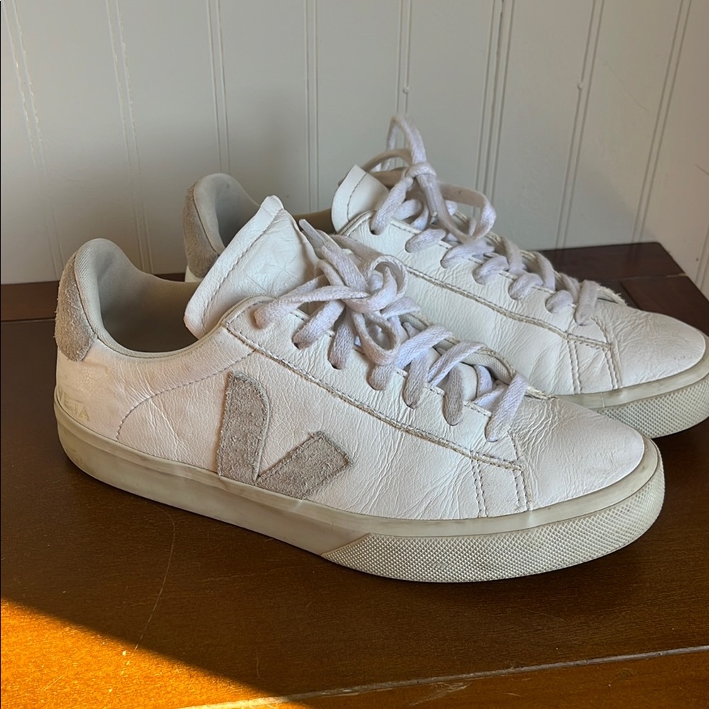 Veja Campo sneakers Women's White and Gray Sneakers size 9